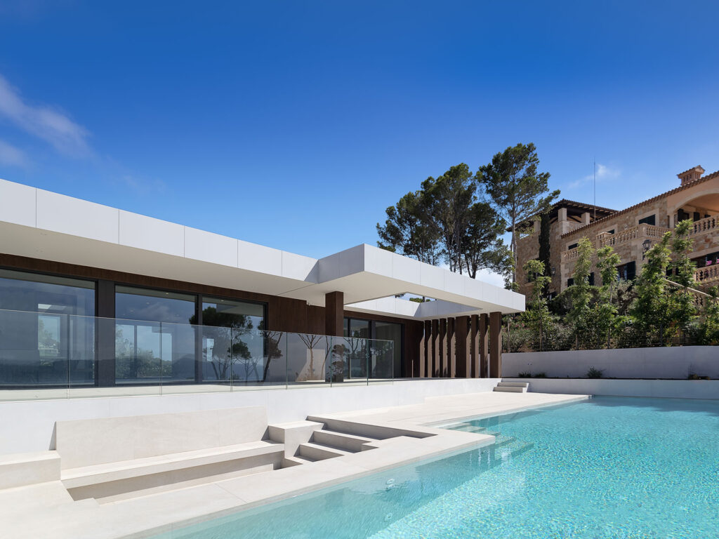 Prefabricated Luxury Houses: The most spectacular modular home in Spain ...