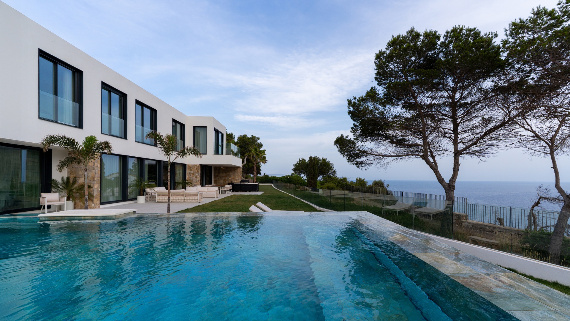 Maison de vacances modulaire de luxe à Javea, piscine avec vue sur la mer