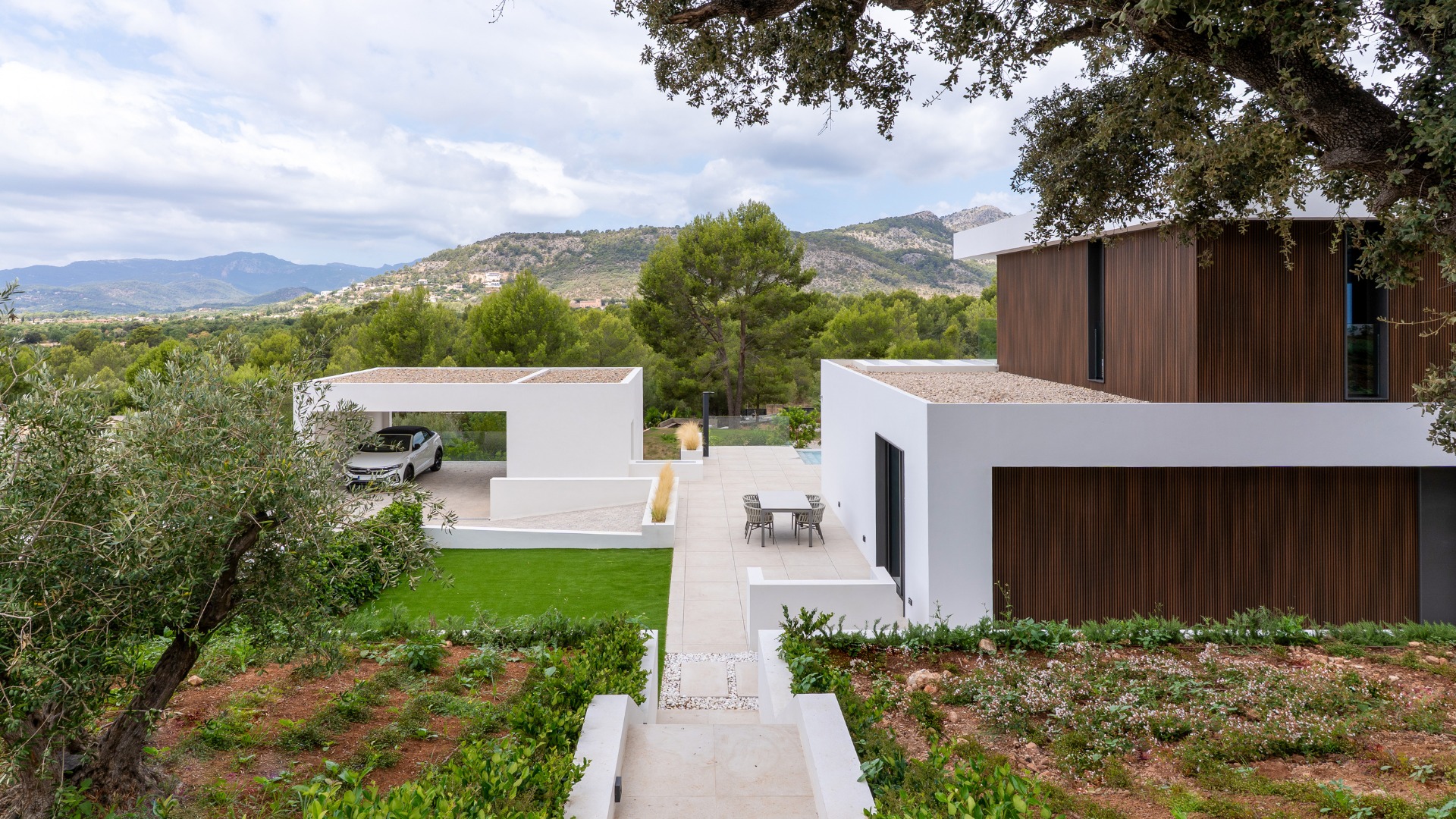Accès et garage dans une maison modulaire Saint Tropez