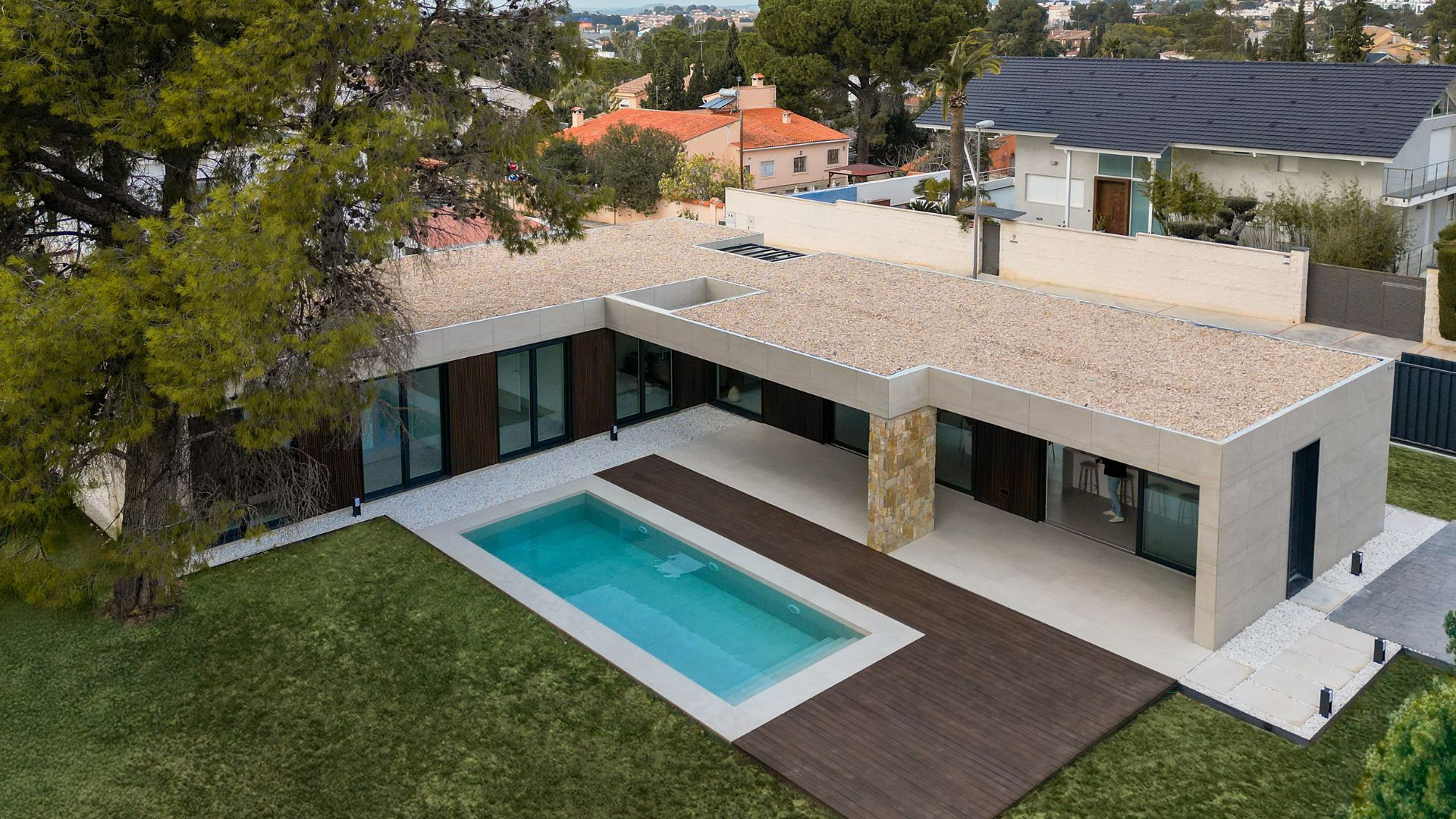 Piscine et projet d'urbanisation maison haut de gamme Bonifacio
