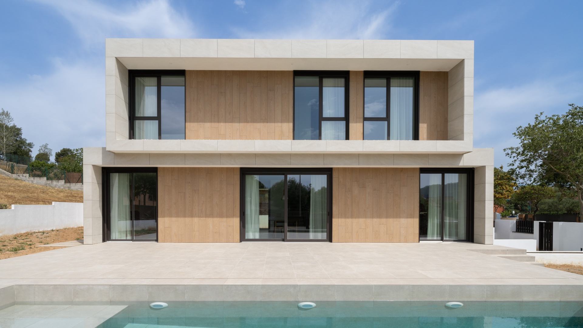 Maison préfabriquée compacte et élégante en Espagne