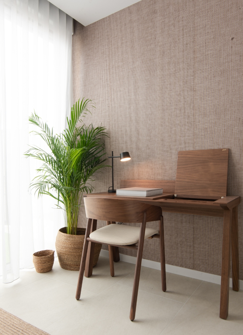 Maison préfabriquée avec bureau dans le salon-salle à manger