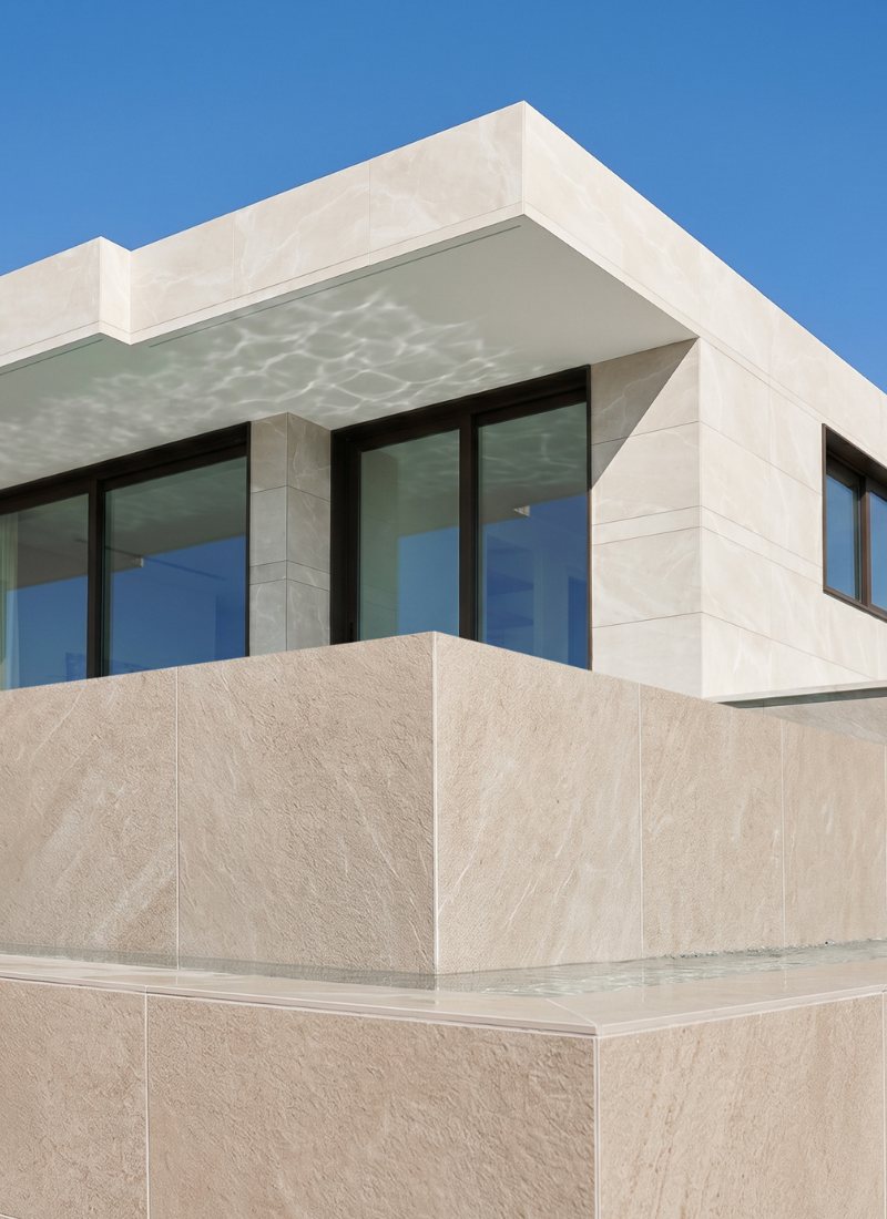 Façade en céramique d’une maison modulaire