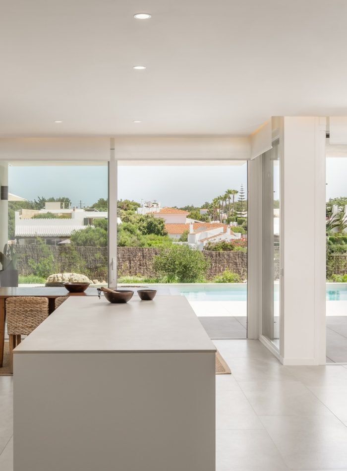 salon-blanche-maison-modulaire-minorque